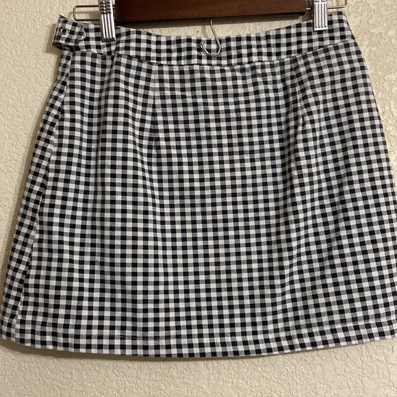 Forever 21  Girl plaided Skirt - Picture 3 of 9